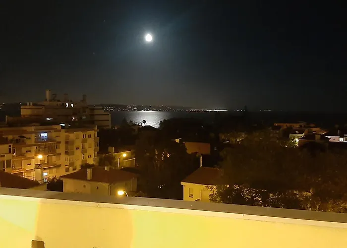 Sea View Lisboa - - 2rooms Apartamento *